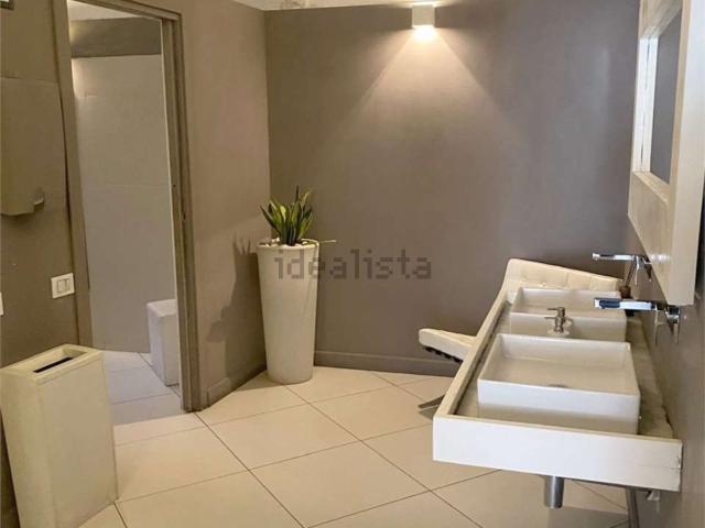 Locale in affitto di 180 m² in Corso Goffredo Mameli, 75