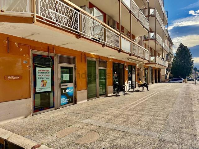 Locale in affitto di 180 m² in Corso Mazzini