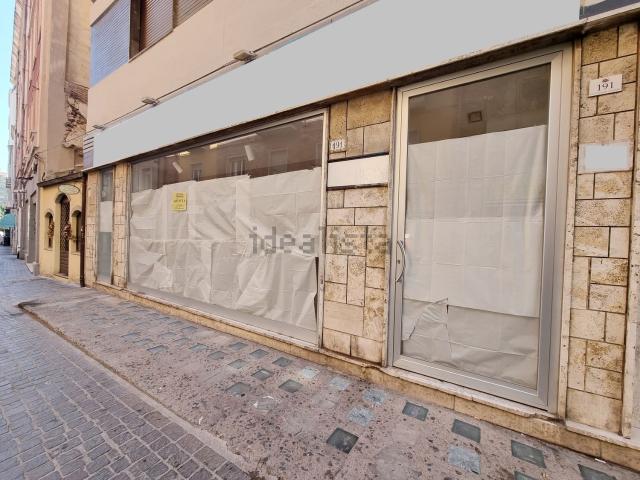 Locale in affitto di 185 m² in Via Giuseppe Garibaldi