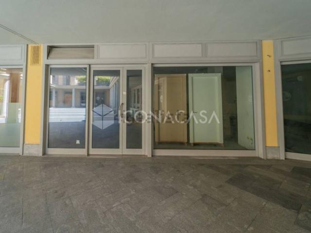 Locale in affitto di 189 m² in Piazza Giuseppe Maggiolini