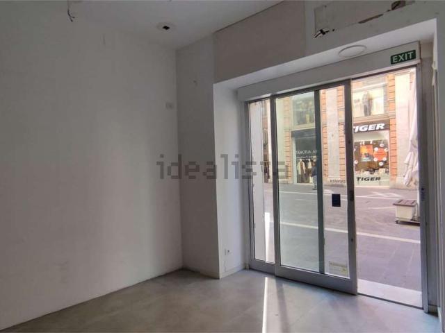 Locale in affitto di 18 m² in Corso Giuseppe Garibaldi