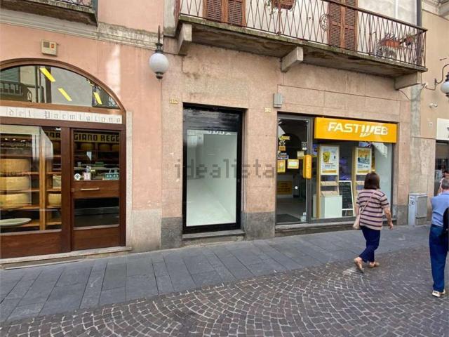 Locale in affitto di 15 m² in Corso Italia, 11