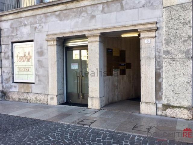 Locale in affitto di 18 m² in Piazza dei Martiri, 7