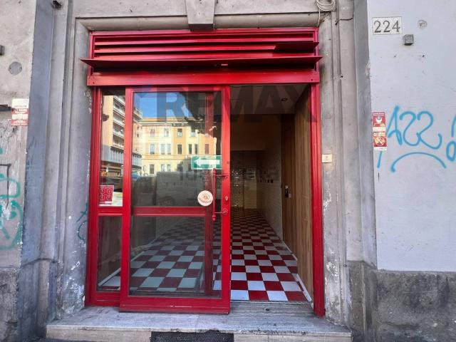 Locale in affitto di 18 m² in Via Appia Nuova