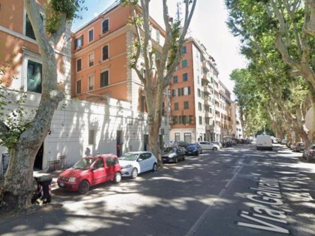 Locale in affitto di 190 m² in Via Galvani, 35