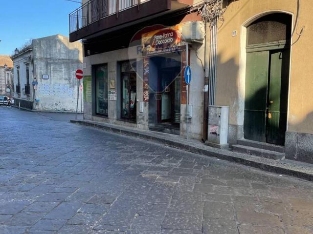 Locale in affitto di 190 m² in Via Dafnica, 111