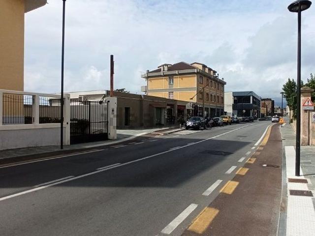 Locale in affitto di 190 m² in Via Nizza