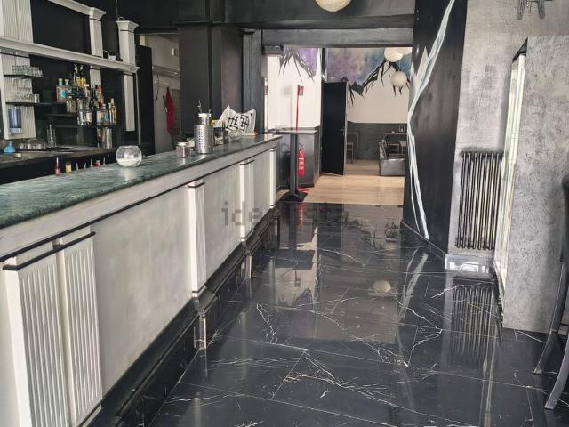 Locale in affitto di 190 m² in Piazza Giuseppe Garibaldi, 6