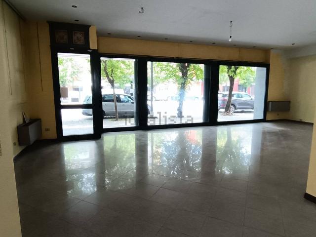 Locale in affitto di 197 m² in Corso Torino, 130