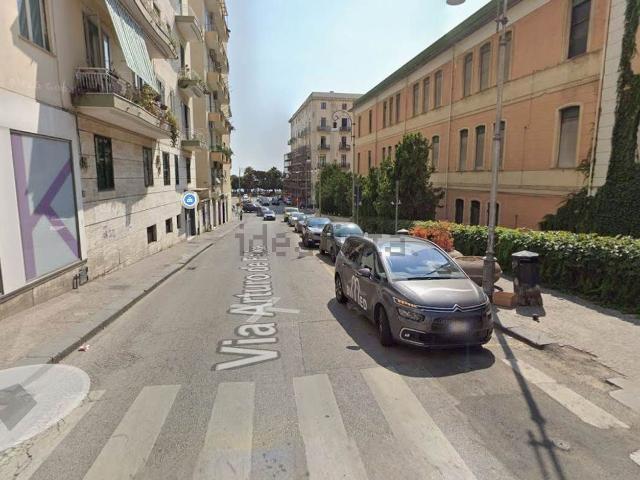 Locale in affitto di 19 m² in Via Arturo de Felice, 18