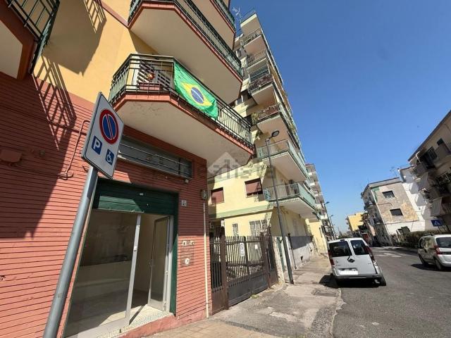 Locale in affitto di 23 m² in Via Recanati, 47