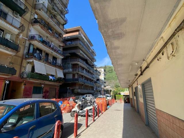 Locale in affitto di 23 m² in Via Rigoletto