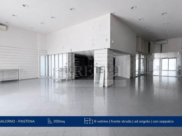 Locale in affitto di 190 m²
