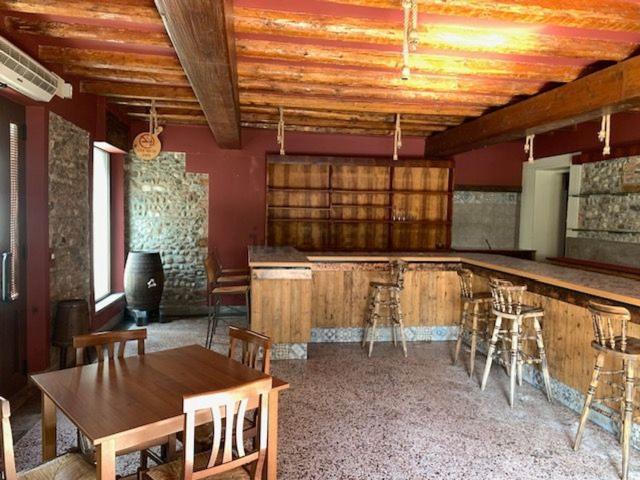 Locale in affitto di 200 m²