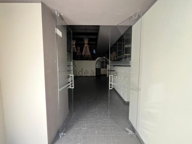 Locale in affitto di 200 m² in Via Casalnuovo, 169