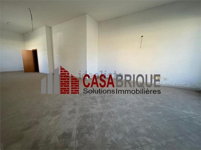 Locale in affitto di 200 m² in Via Città di Palermo