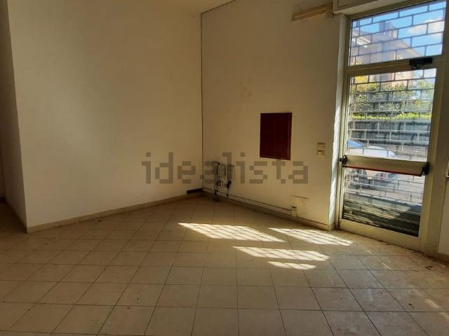 Locale in affitto di 200 m² in Via Antonio Gramsci