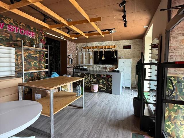 Locale in affitto di 200 m² in Via Giovanni Ciampini