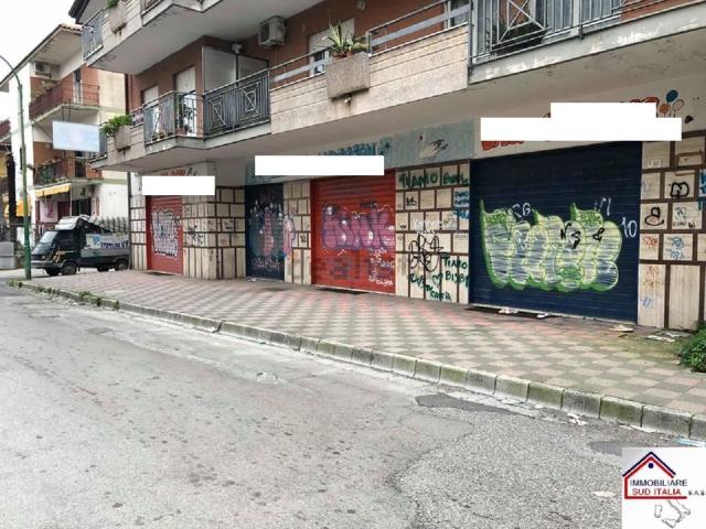 Locale in affitto di 200 m² in Via Guglielmo Marconi