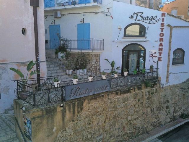 Locale in affitto di 200 m² in Via Discesa Marina