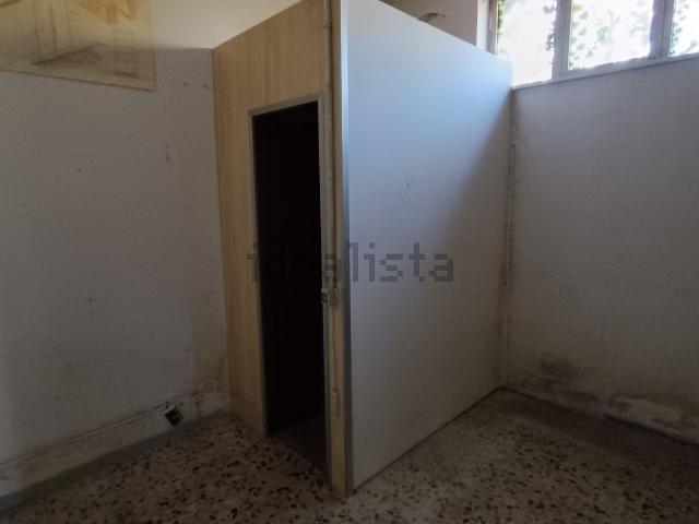 Locale in affitto di 200 m² in Via Fontana Unica, 3
