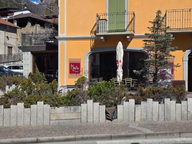 Locale in affitto di 200 m² in Via Nazionale, 99