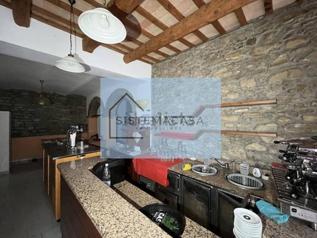 Locale in affitto di 200 m² in Via San Pietro
