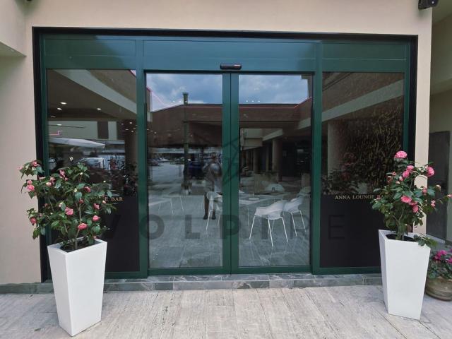 Locale in affitto di 200 m² in Via Sandro Pertini, 93