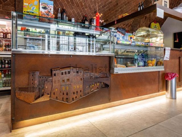 Locale in affitto di 200 m² in Via Santa Chiara