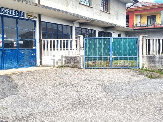 Locale in affitto di 200 m² in Via Piave