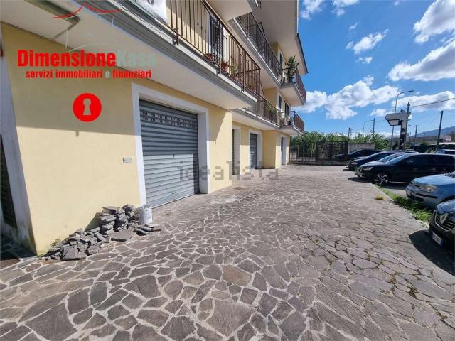Locale in affitto di 200 m² in Via Vittorio Veneto