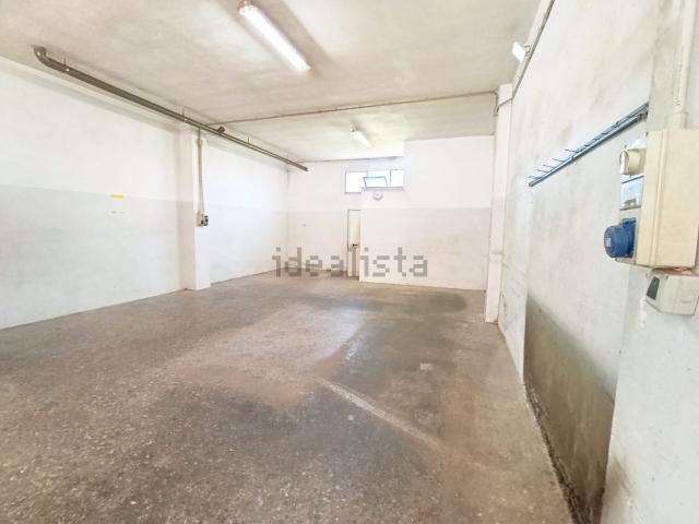 Locale in affitto di 200 m² in Via XXIV Maggio