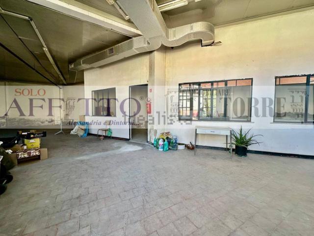 Locale in affitto di 200 m² in Viale Tivoli