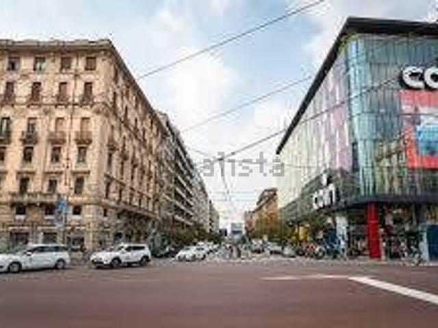 Locale in affitto di 200 m² in Viale Regina Margherita