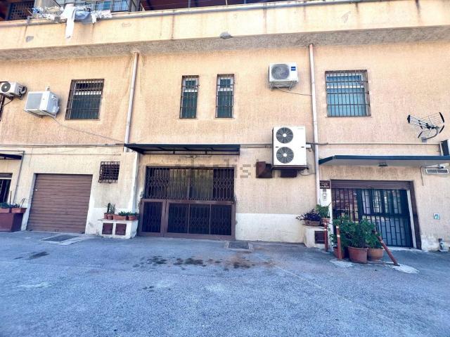 Locale in affitto di 201 m² in Via San Giovanni di Dio, 13