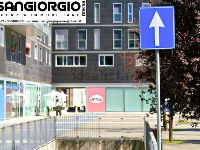 Locale in affitto di 205 m² in Piazza Giancarlo Rastelli, 39