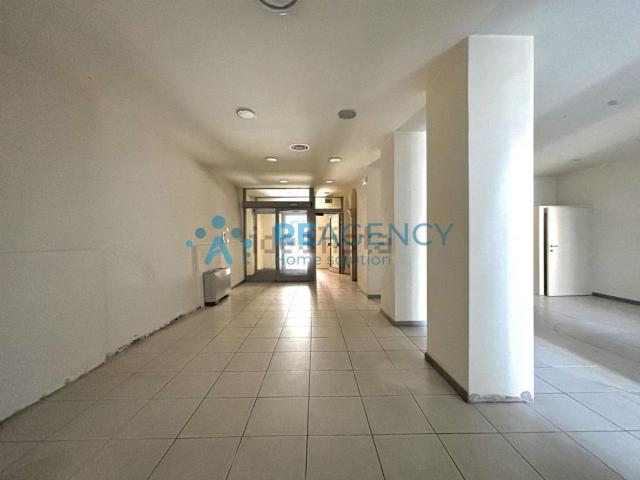 Locale in affitto di 206 m² in Via Roma, 29