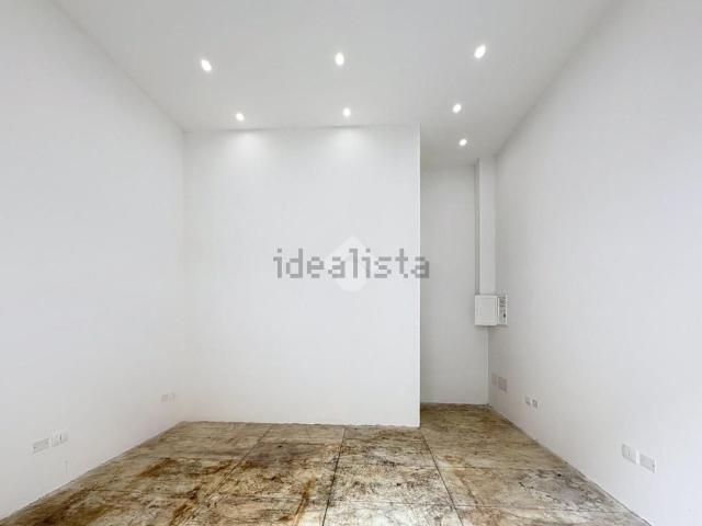 Locale in affitto di 20 m² in Corso Amedeo, 52