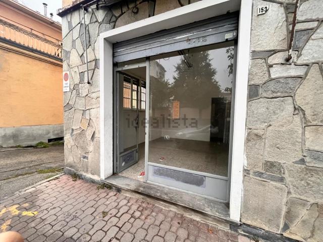 Locale in affitto di 20 m² in Corso Giacomo Matteotti, 153