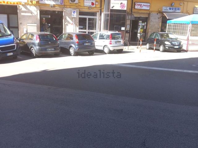 Locale in affitto di 20 m² in Piazza Emanuele Gianturco