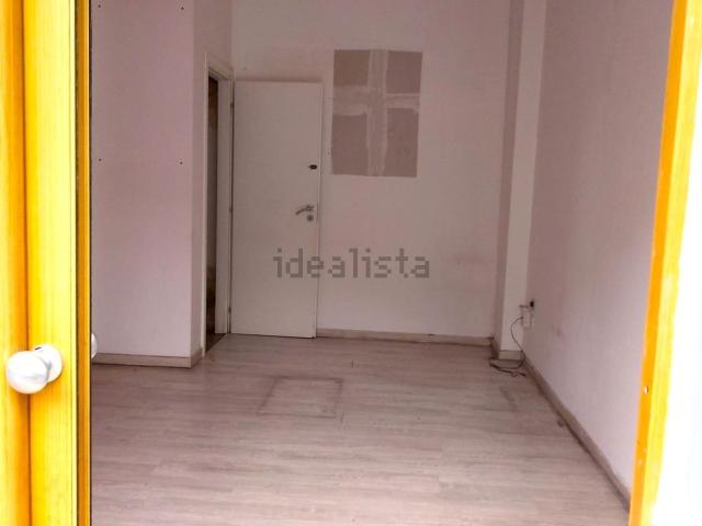 Locale in affitto di 20 m² in Via Cavour, 63