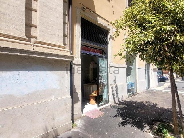 Locale in affitto di 20 m² in Via dei Gracchi, 56
