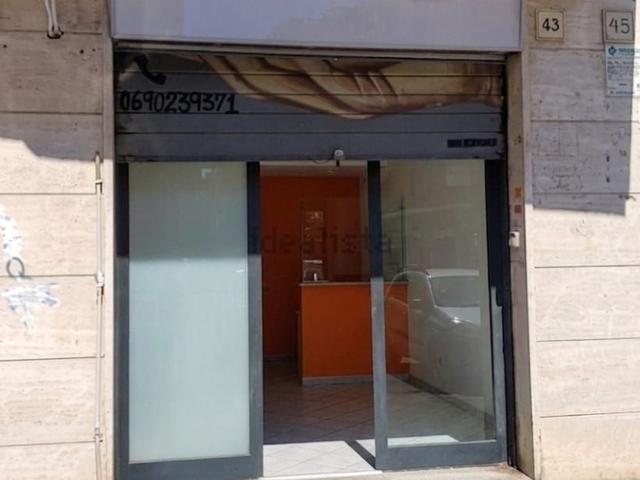 Locale in affitto di 20 m² in Via delle Triremi