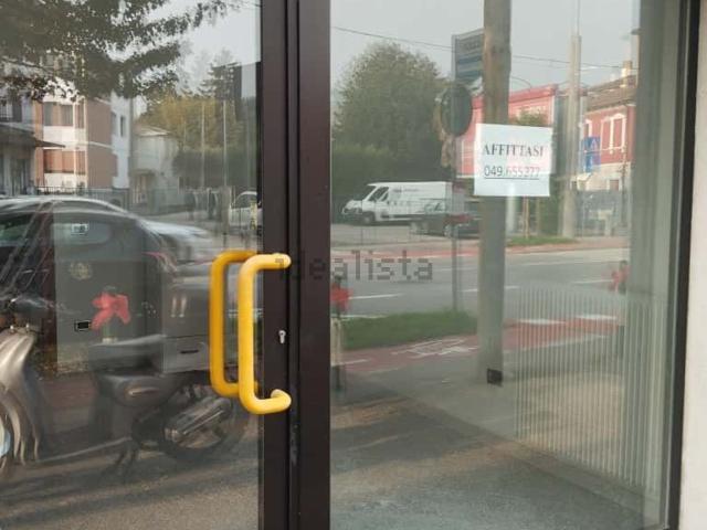 Locale in affitto di 20 m² in Via Jacopo Facciolati