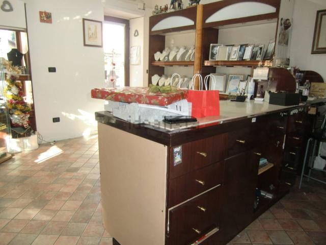Locale in affitto di 20 m² in Via Principe Amedeo, 34
