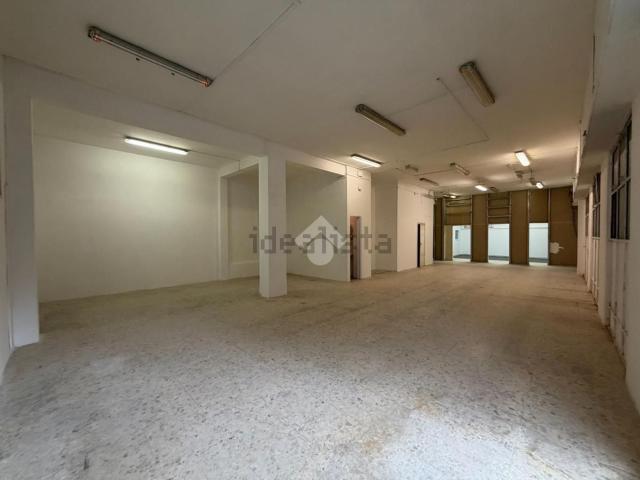 Locale in affitto di 210 m² in Via delle Zattere