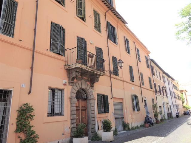 Locale in affitto di 210 m² in Vicolo della Penitenza