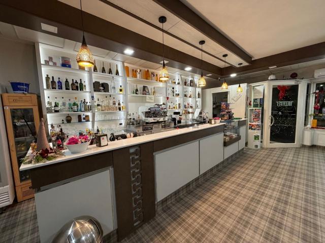 Locale in affitto di 210 m² in Largo Chiesa, 30