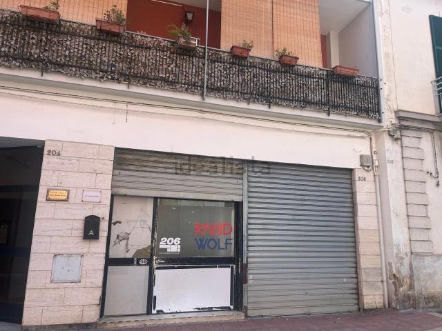 Locale in affitto di 216 m² in Via dei Mille, 206