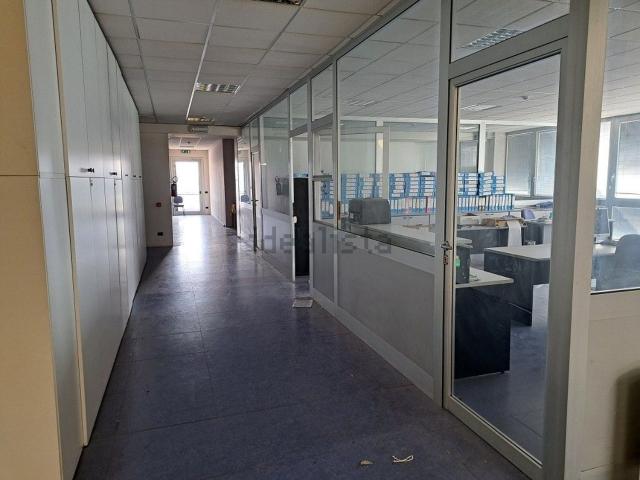 Locale in affitto di 21800 m² in Viale Porta Po, 101